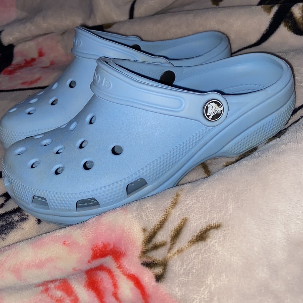 Light blue crocs